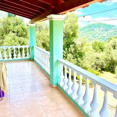 Hill House Agios Georgios Pagon