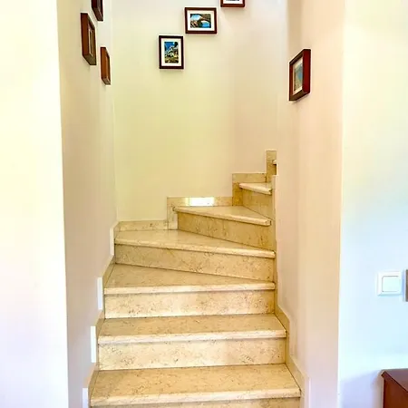 Hill House Dom wakacyjny Agios Georgios Pagon