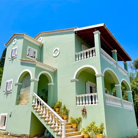 Hill House * آغيوس غيوريوس باغون