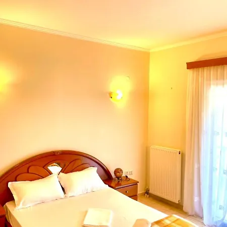 Hill House * Agios Georgios Pagon