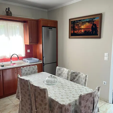 Hill House Agios Georgios Pagon